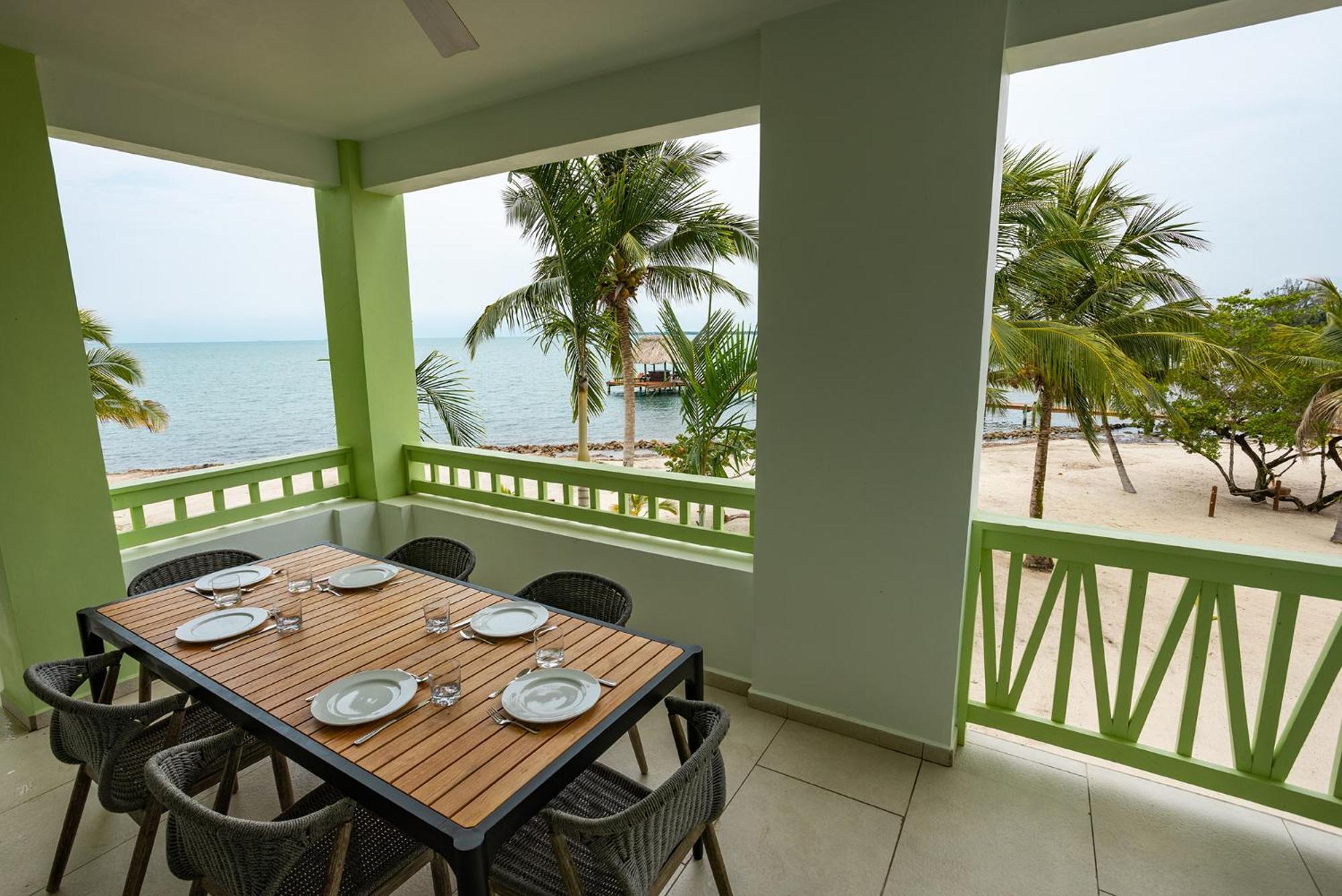 The Villas At Cocoplum Placencia 外观 照片