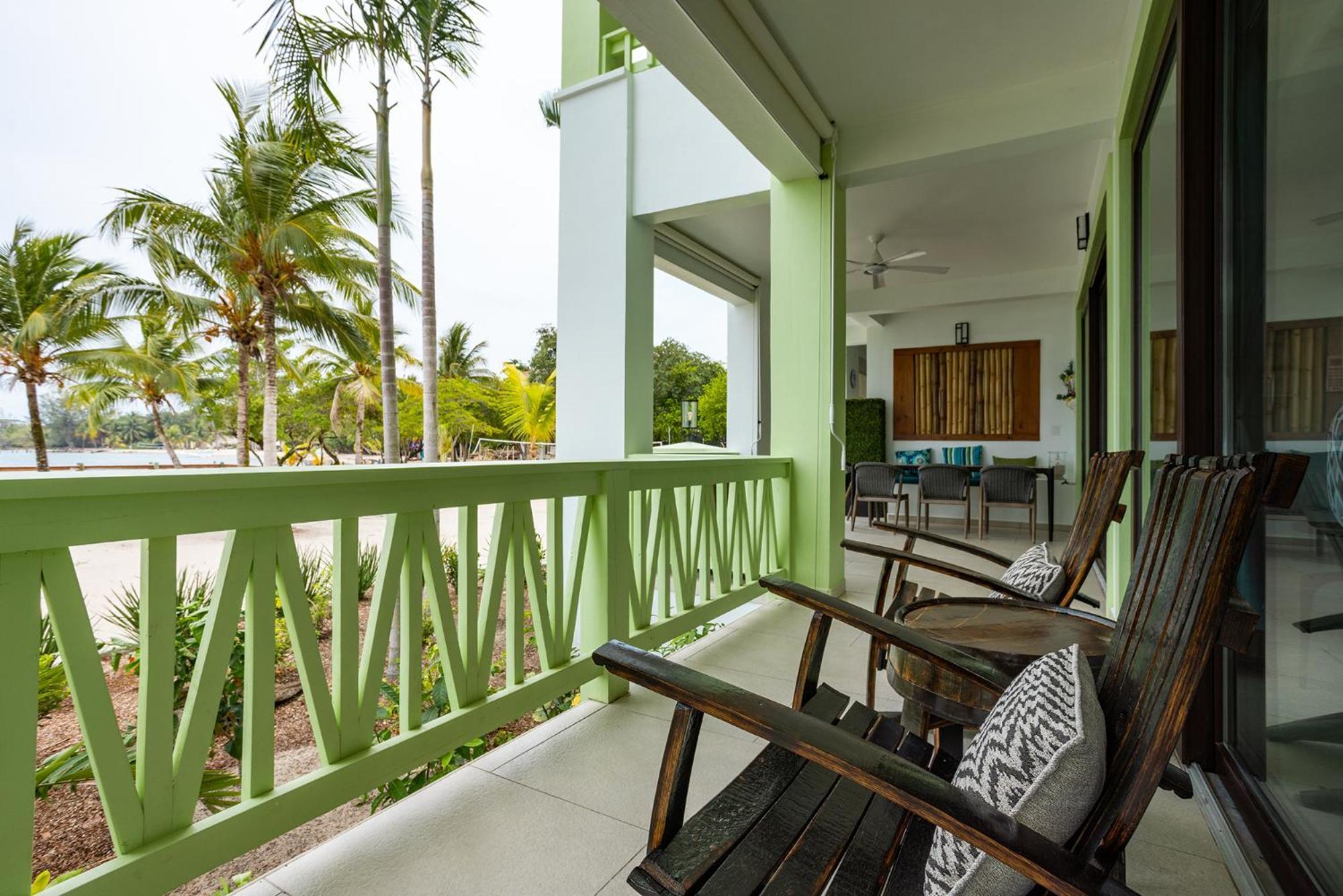 The Villas At Cocoplum Placencia 外观 照片